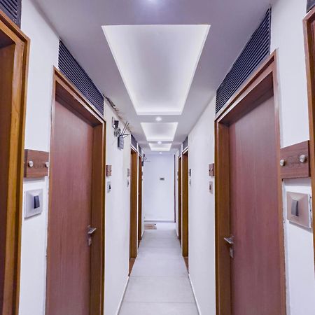 Hotel Winton Мумбаи Экстерьер фото