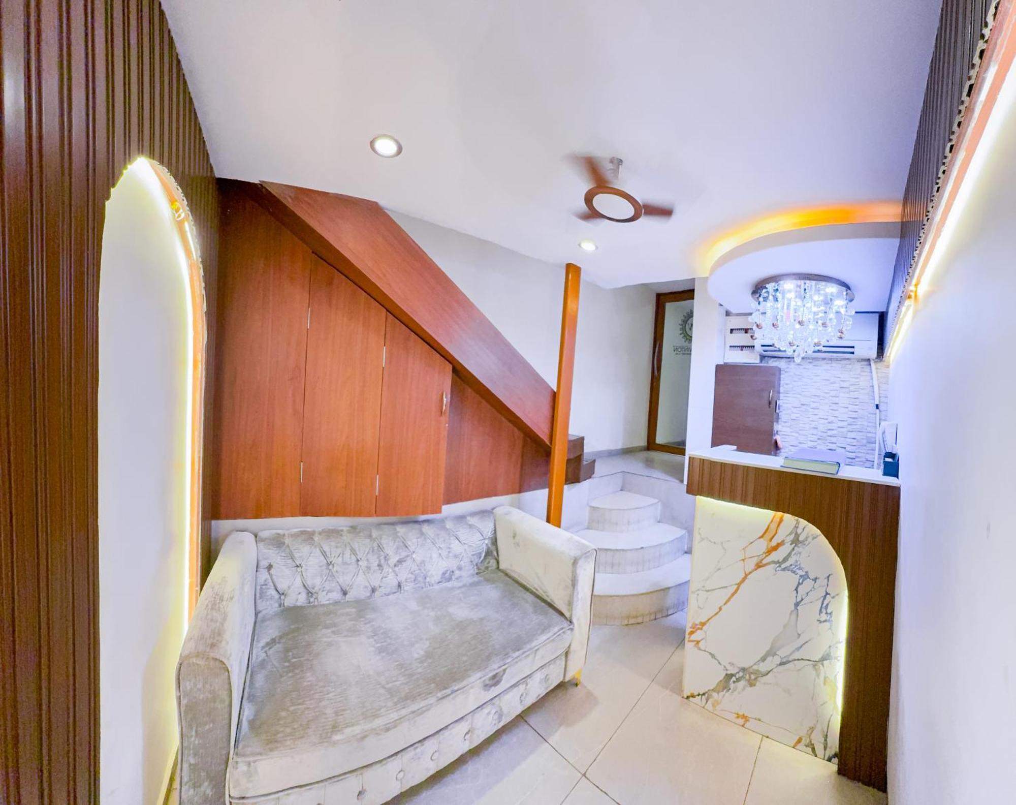 Hotel Winton Мумбаи Экстерьер фото