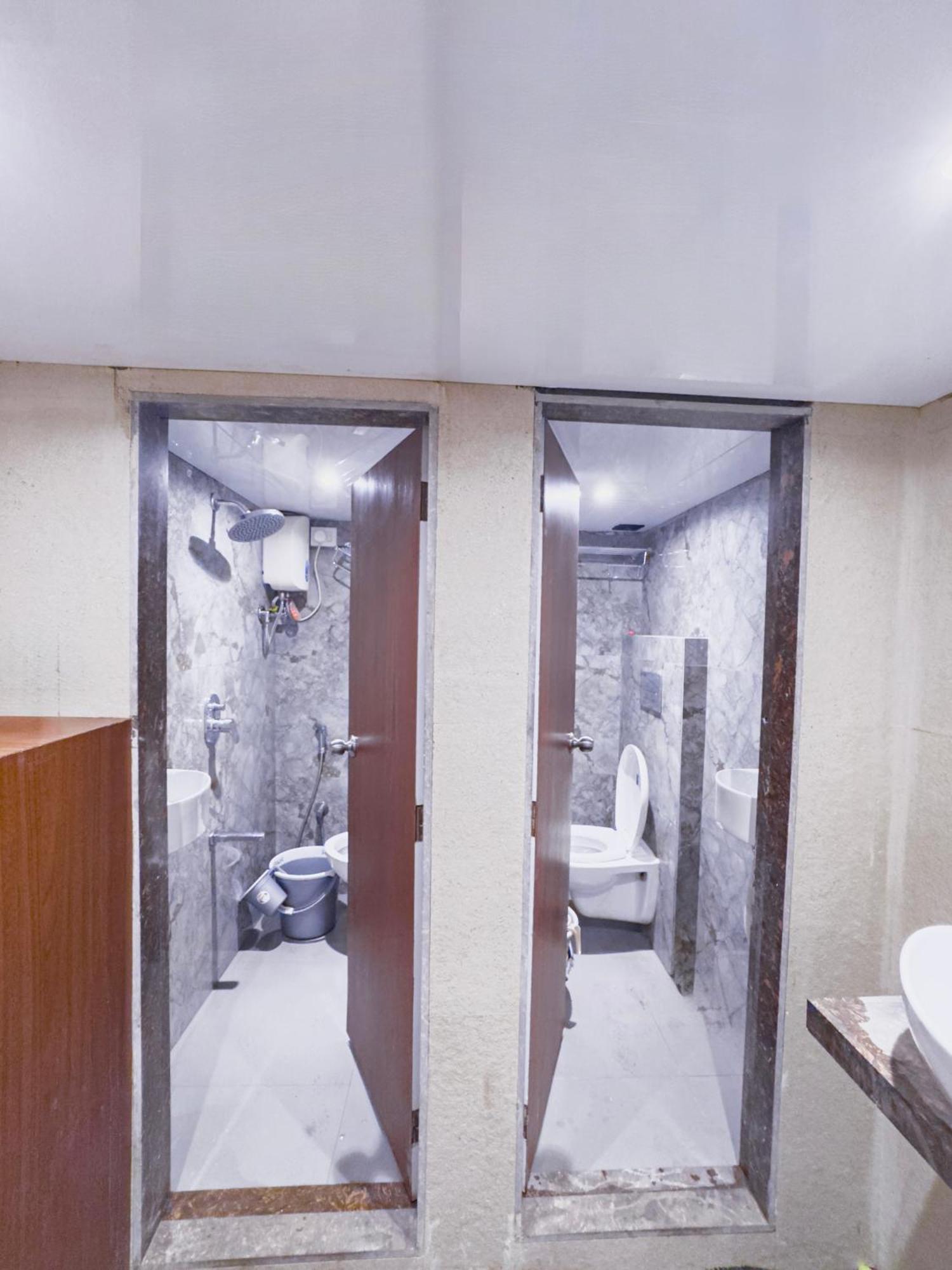 Hotel Winton Мумбаи Экстерьер фото
