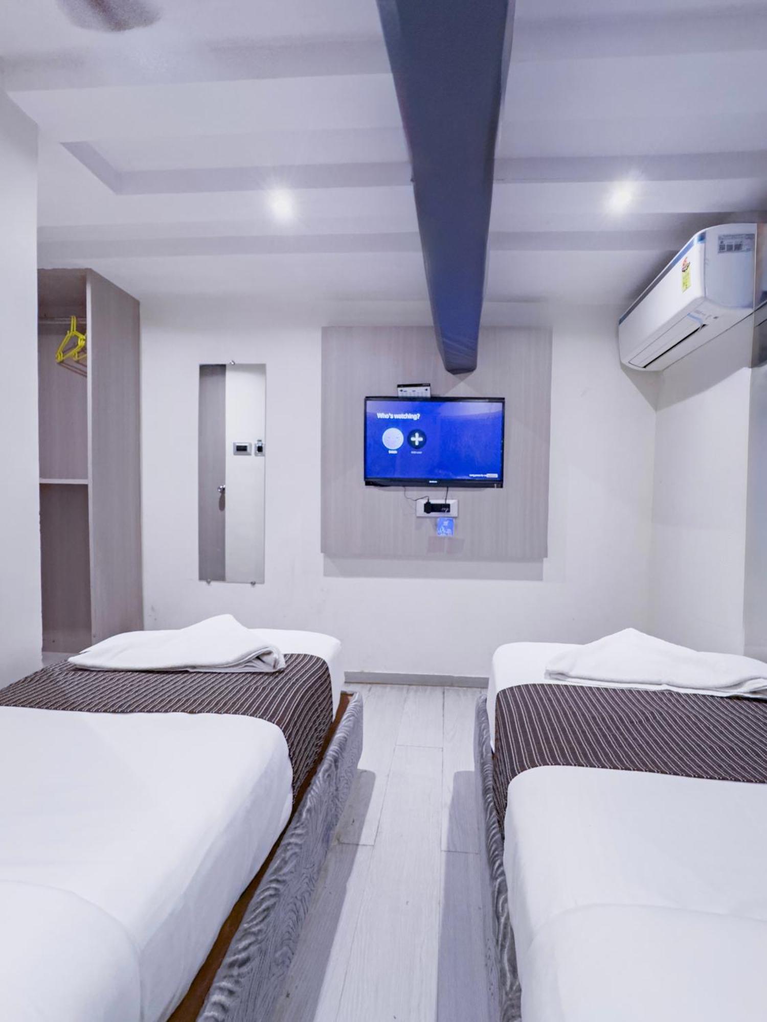 Hotel Winton Мумбаи Экстерьер фото